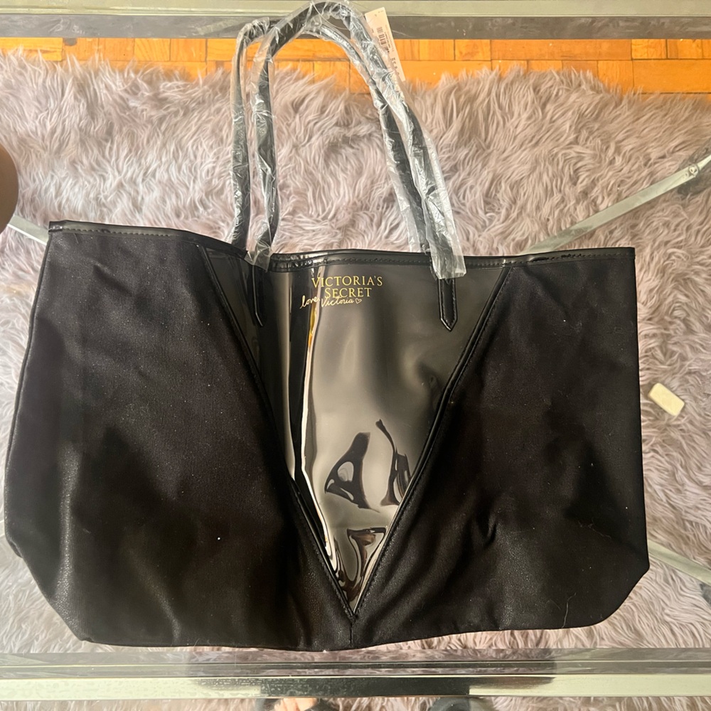 Victoria’s Secret Black/Gold Shimmer Tote Bag